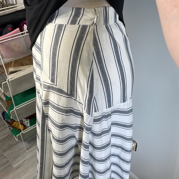 NWT Who What Wear navy cream asymmetrical stripe midi cotton skirt - Picture 2 of 10